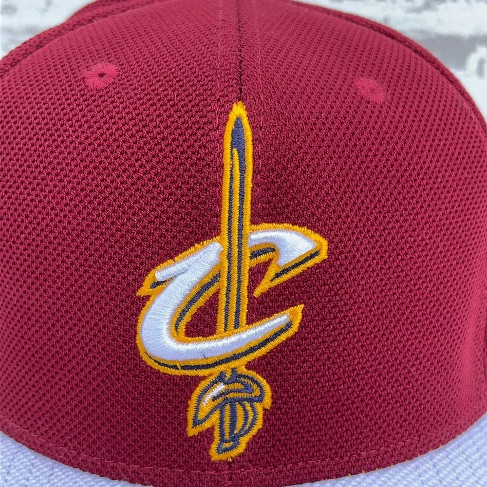 Cleveland Cavaliers Hat Cap Snap Back Red White Cavs Adjustable Flat Bill Adult‎